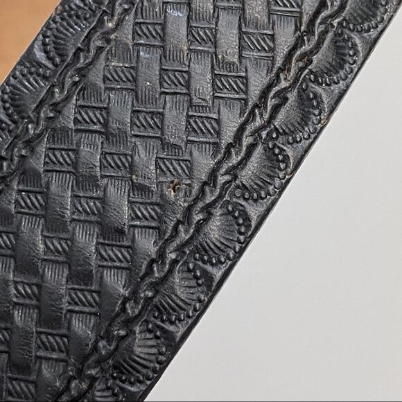 Bald Eagle Sun Genuine Leather Tooled Belt Small - Picture 8 of 15